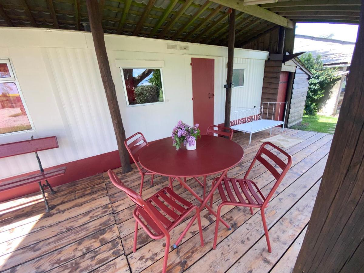 Mobilhome Sous Chalet En Bois A La Ferme Josnes 외부 사진